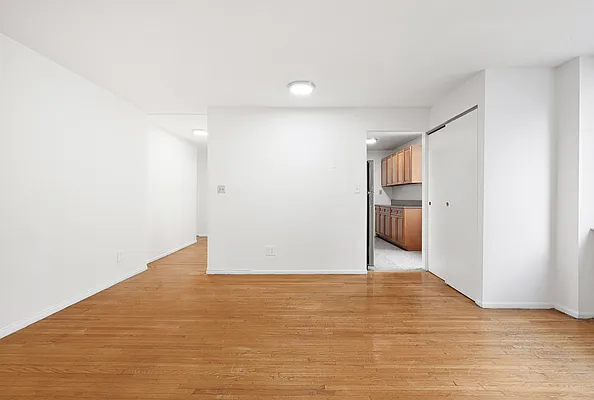 Rented by J PRESTON AND ASSOCIATES INC | media 16