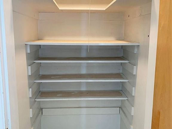 4th image of 733 S Ash St #7770484