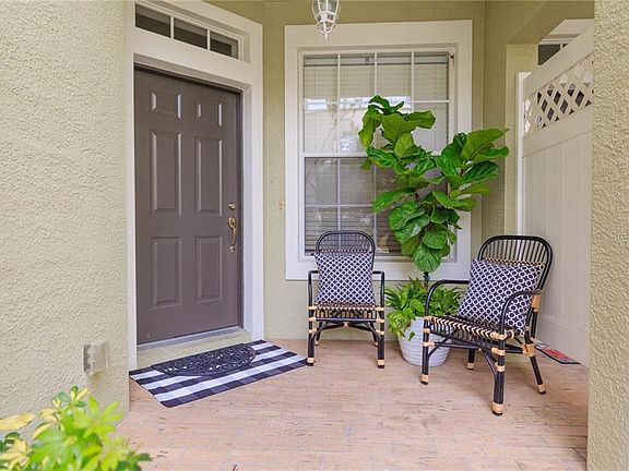 2nd image of 2131 Park Crescent Dr