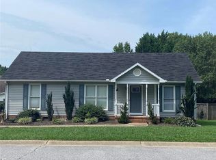 448 Timberview Ln, Simpsonville, SC 29681