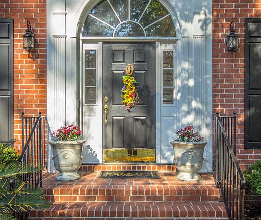 4th image of 302 Upshur Ct