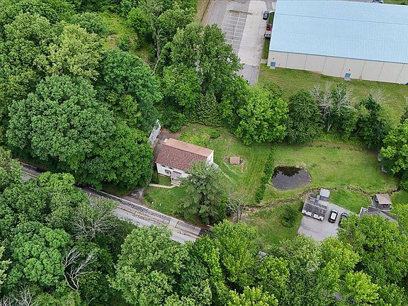3rd image of 1460 Garnet Mine Rd