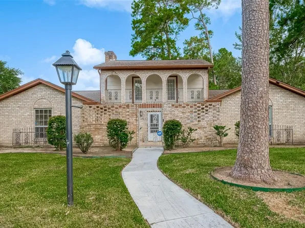 4910 Fountainhead Drive, Houston, TX 77066