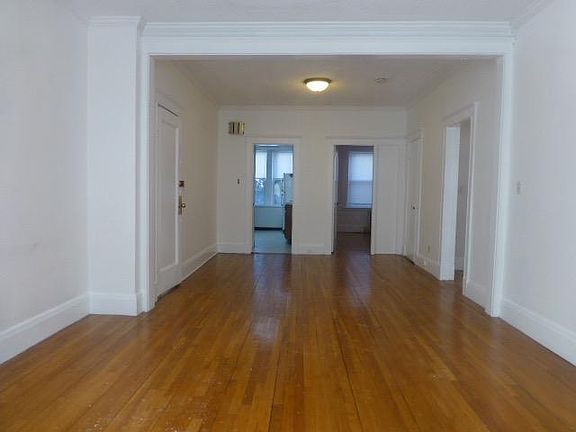 2nd image of 48 Longwood Ave