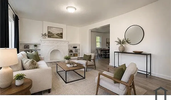 2128 N Stonewall Ave — Photo 2
