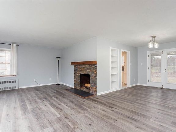 4th image of 123 Forest Hill Dr