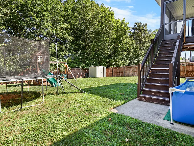 773 Banister Dr — Photo 36