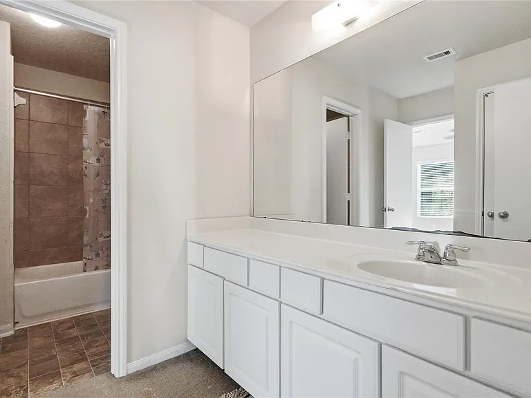 12530 Greencanyon Dr — Photo 29