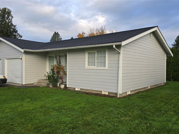 102 Hayes St, Nooksack, WA 98276