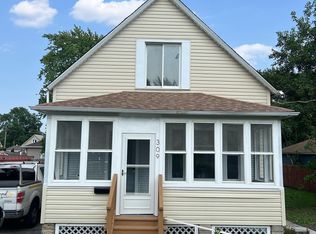309 N Hunter St, Thornton, IL 60476