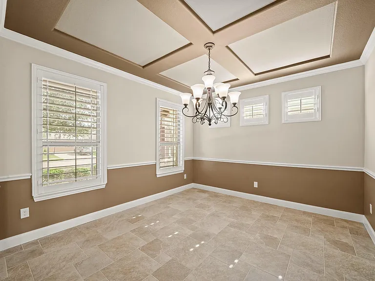 28223 Red Shady Oaks Dr — Photo 3