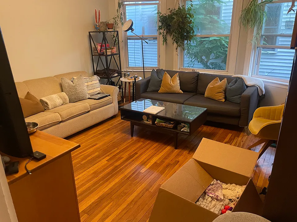 223 Highland Ave #1