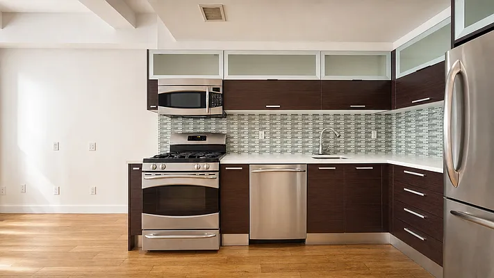 Kitchen, photo 2