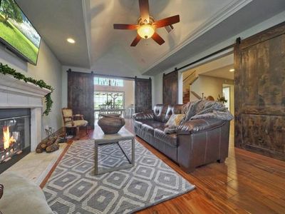 511 S Lariat Cir, Dripping Springs, TX, 78620