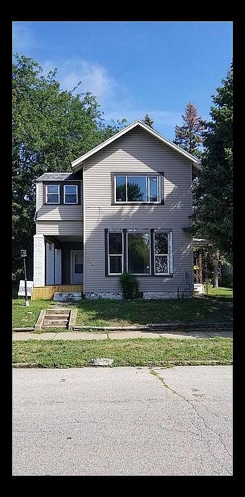 1st image of 714 E Taylor St