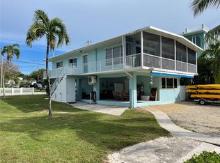 39 Lake Shore Dr, Key Largo, FL 33037