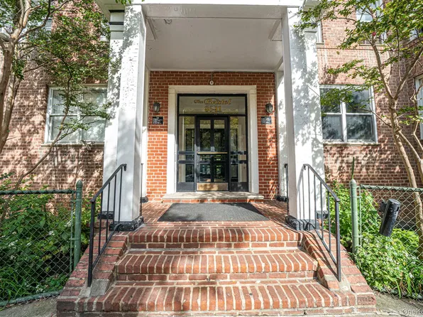 8611 34th Avenue #2N, Jackson Heights, NY 11372