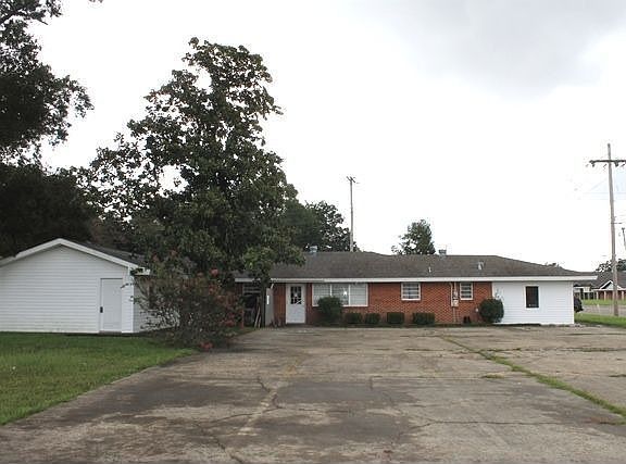 3rd image of 1500 Sampson St
