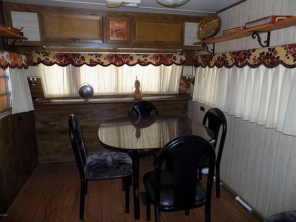 5th image of 210 E Gila Dr