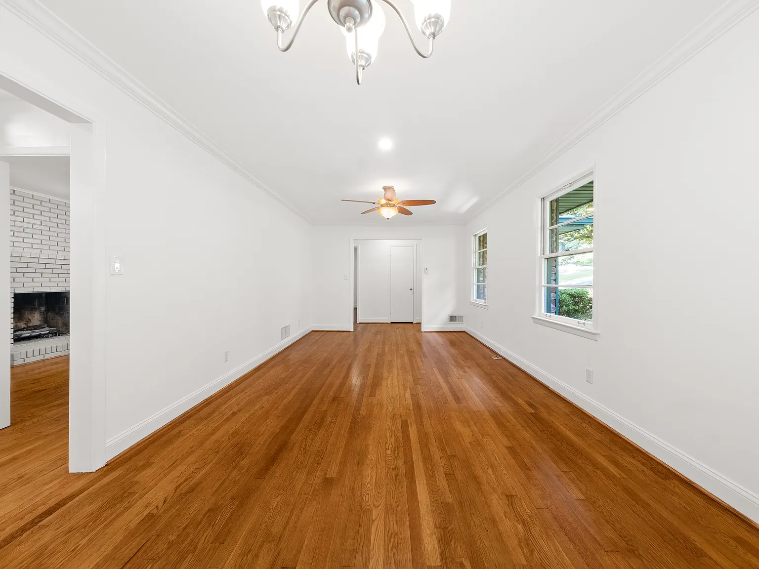 3 bed, 1800 sqft, $3,000 — Photo 3
