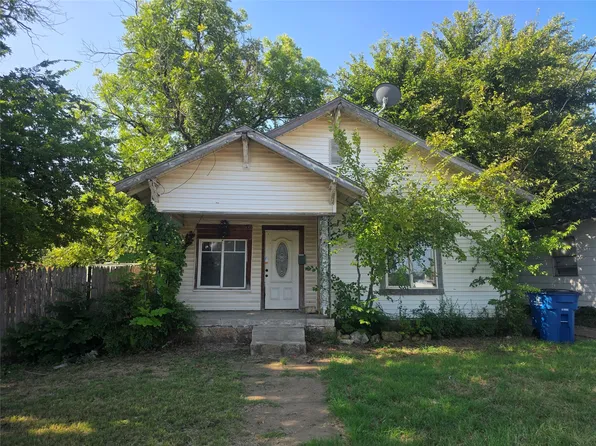 905 W Walker St, Breckenridge, TX 76424
