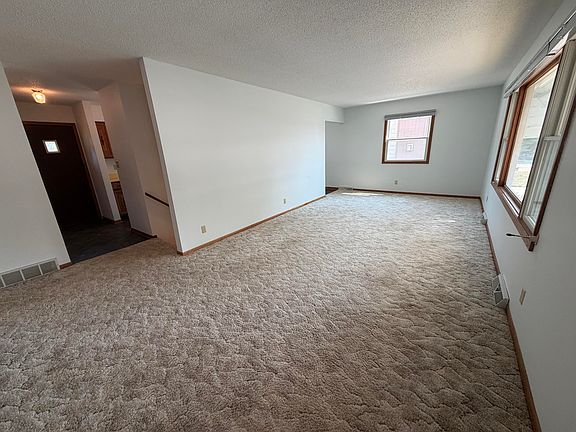 2nd image of 614 S Edgerton St