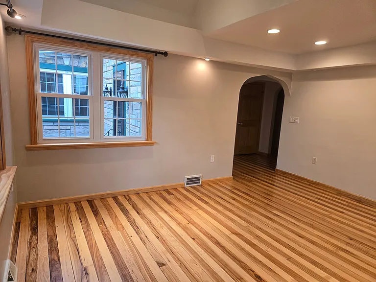 327 Hillcrest Ave #1 — Photo 7