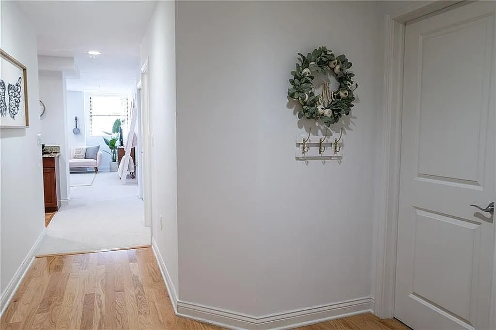 2 bed, 1499 sqft, $2,500 — Photo 3
