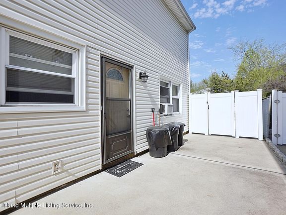 4th image of 307 Edgegrove Ave