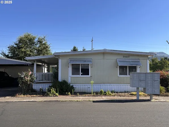 3530 E Game Farm Rd Spc 21, Springfield, OR 97477