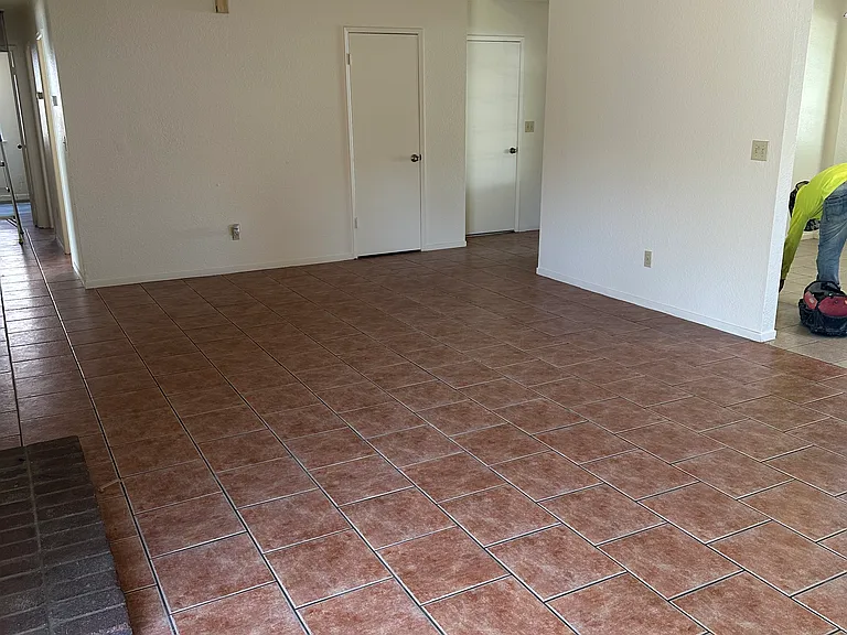 3705 Cassie Ln — Photo 2