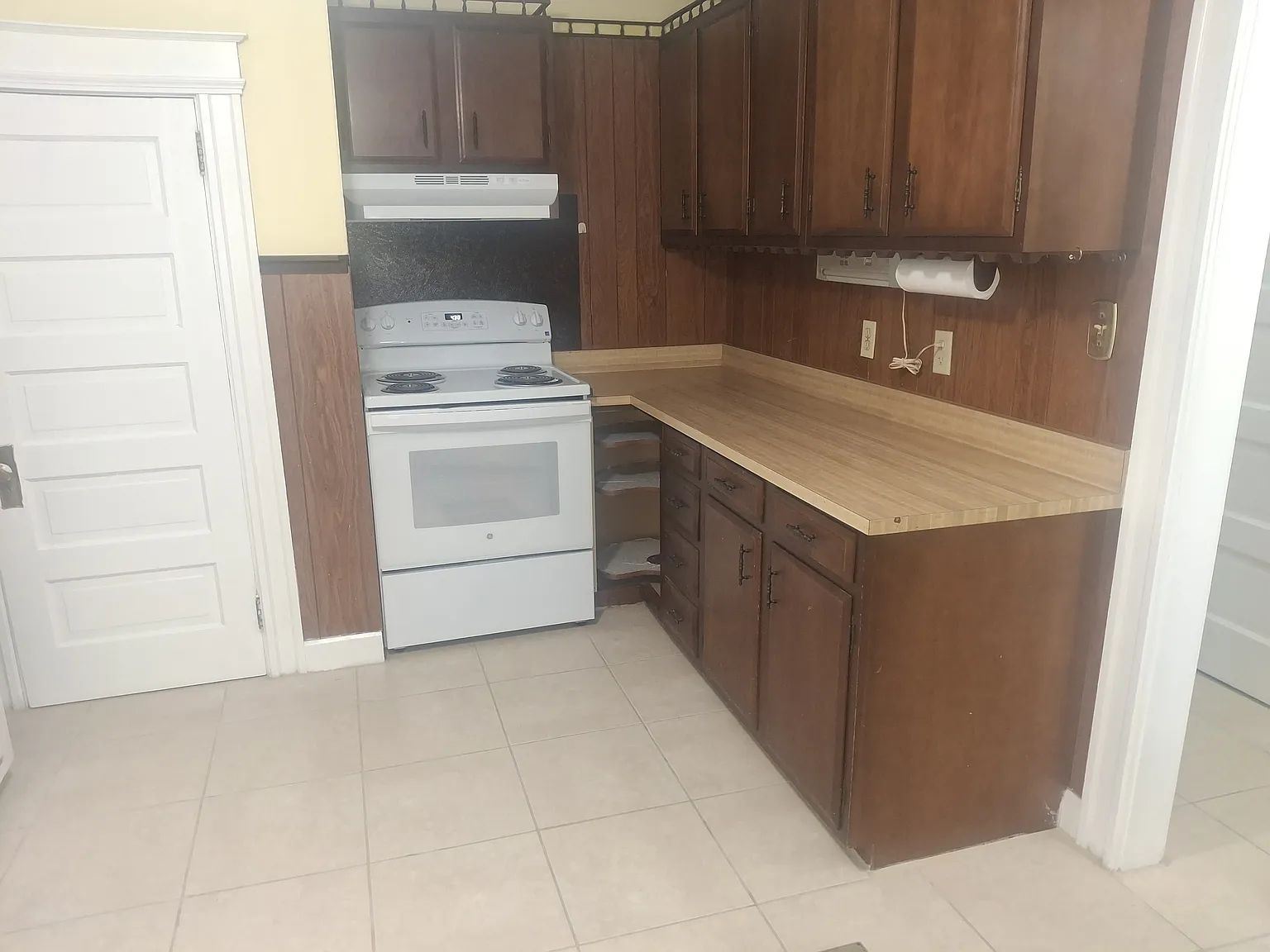 2 bed, 900 sqft, $1,575 — Photo 4