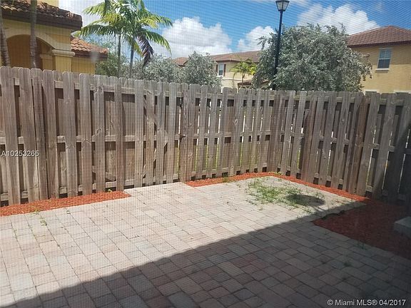 5th image of 11269 NW 87th St