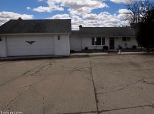 3535 E Rolston Rd, Linden, MI 48451