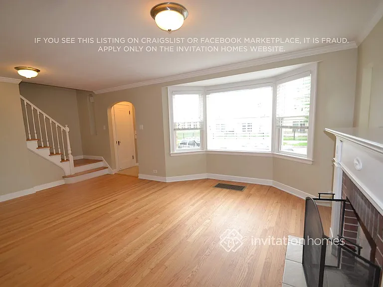 2904 N McVicker Ave — Photo 3