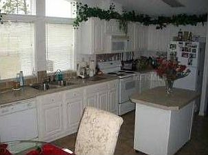 2nd image of 606 Dreama Dr