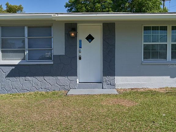 4th image of 36949 Center Ave