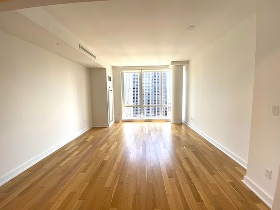 3rd image of 885 6th Ave APT 29B