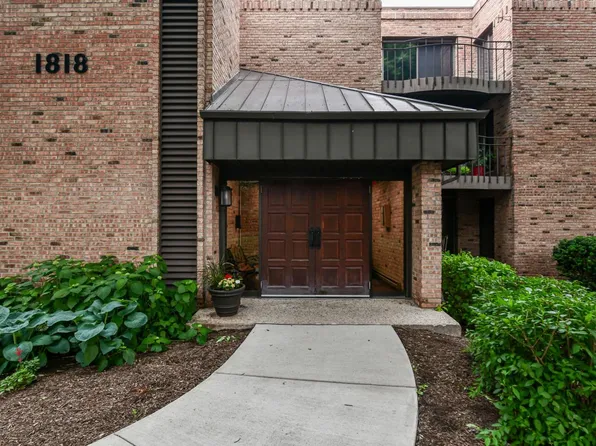 1818 East Shorewood BOULEVARD #303, Shorewood, WI 53211