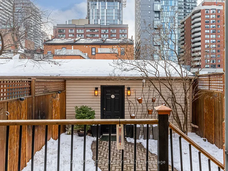 244 George St — Photo 40