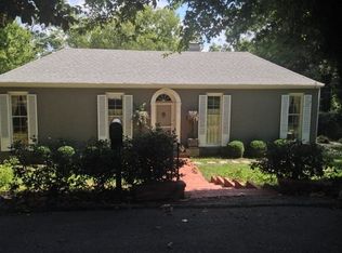 45 Calumet Rd, Indian Hills, KY 40207