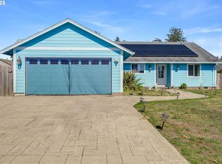 1015 SW 2nd St, Warrenton, OR 97146