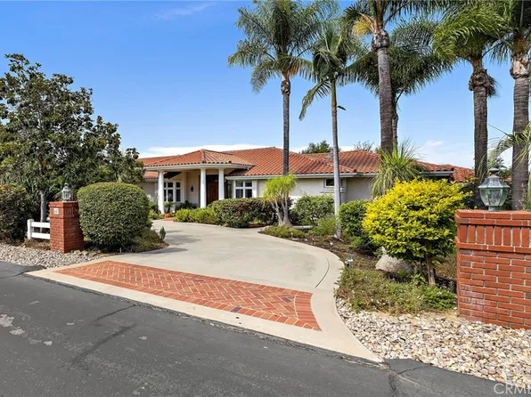 647 Tumble Creek Ln, Fallbrook, CA 92028