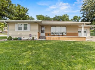 230 Bennett Ave, Council Bluffs, IA 51503