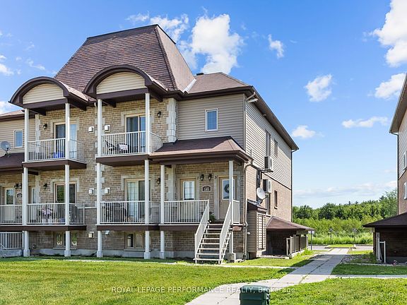 2nd image of 185 Bourdeau Blvd #3