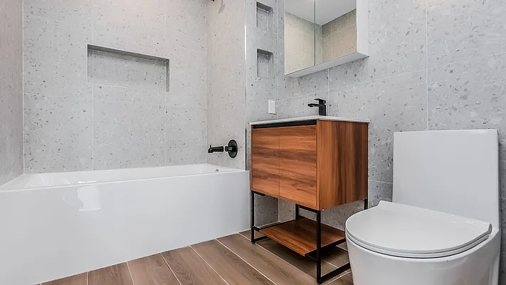 Rented by Nooklyn NYC LLC | media 8