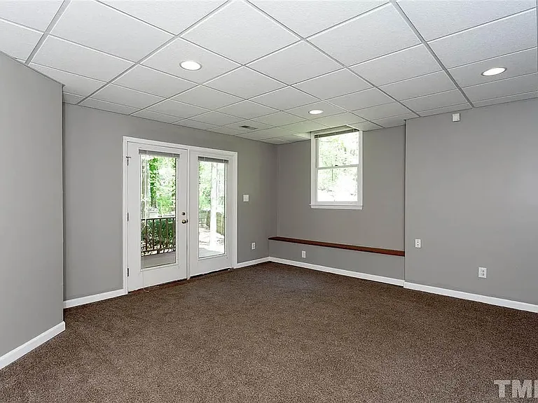 107 Thensia Ct — Photo 21