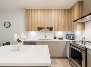 7588 16th St #101, Burnaby, BC V3N 0H8
