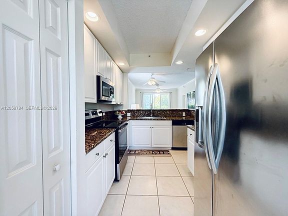 4th image of 26 Royal Palm Way Unit 201
