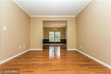 5th image of 14 Colechester Ct